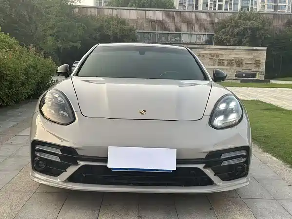 Porsche Panamera 2013