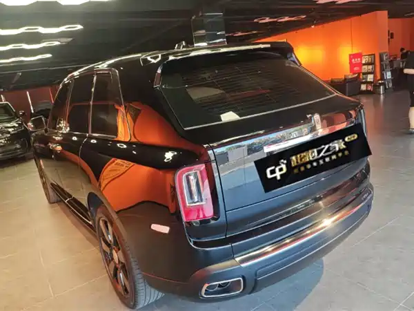 Rolls-Royce Cullinan 2021