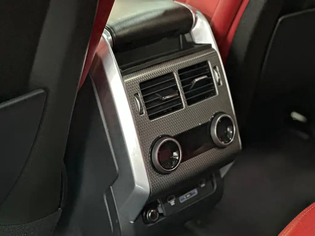 Land Rover Sport 2020 — фото 21