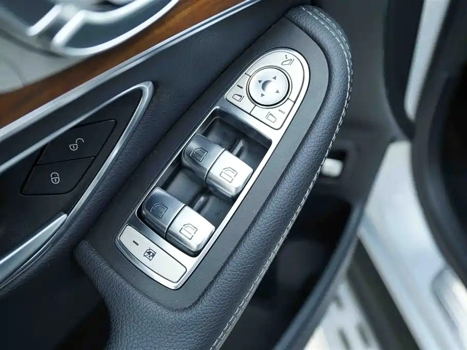 Mercedes-Benz GLC 2021 — фото 10