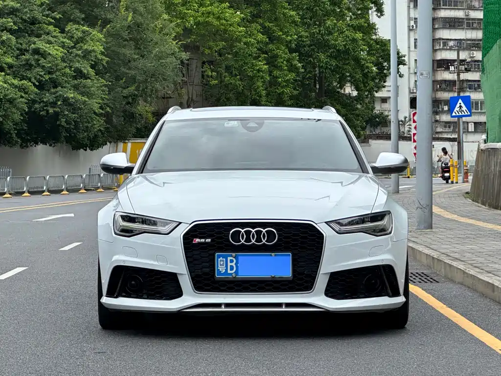 Audi RS 6 2017 — фото 2