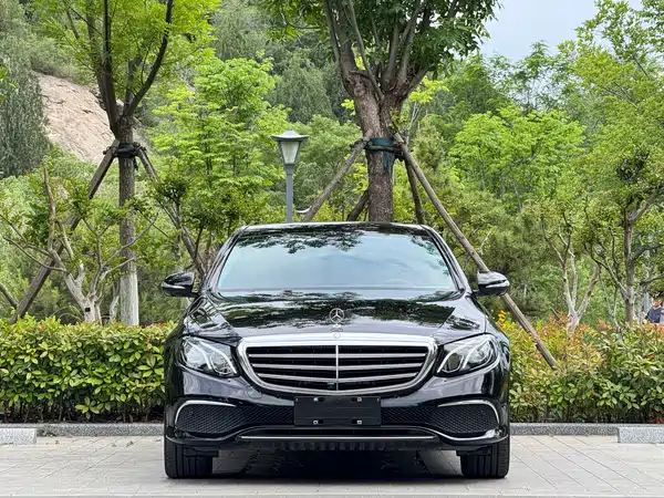 Mercedes-Benz E-Class 2019
