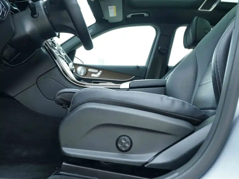 Mercedes-Benz GLC 2021 — фото 12
