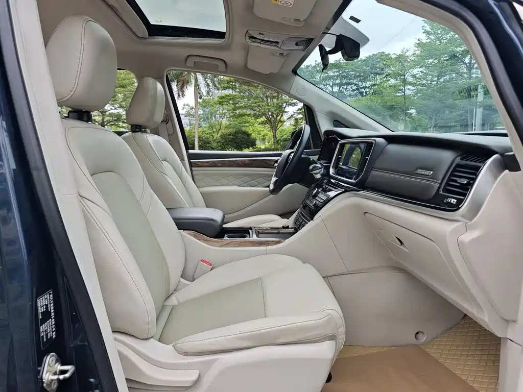 GAC Motor Trumpchi M8 2018 — фото 13