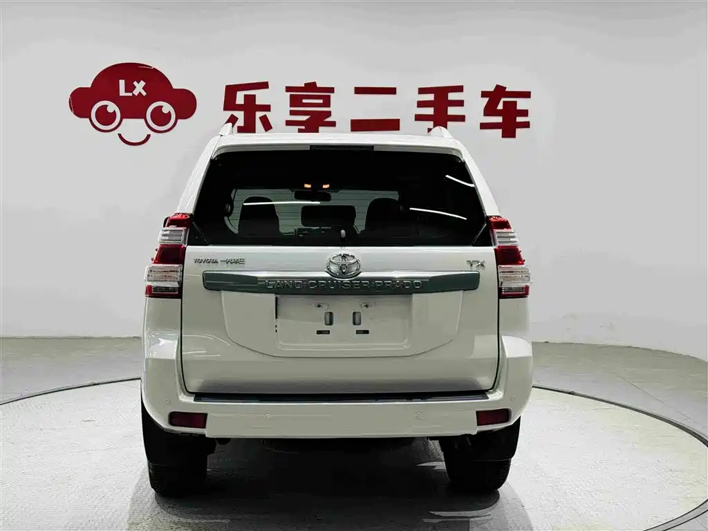 Toyota Prado 2017 — фото 4