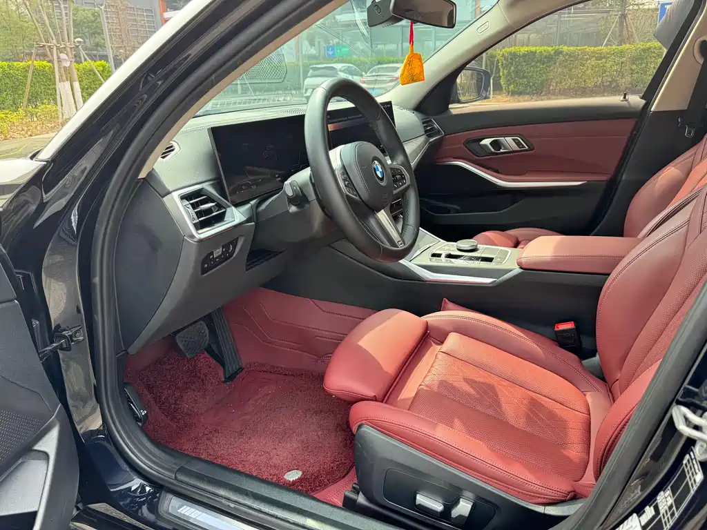 BMW 3 Series 2023