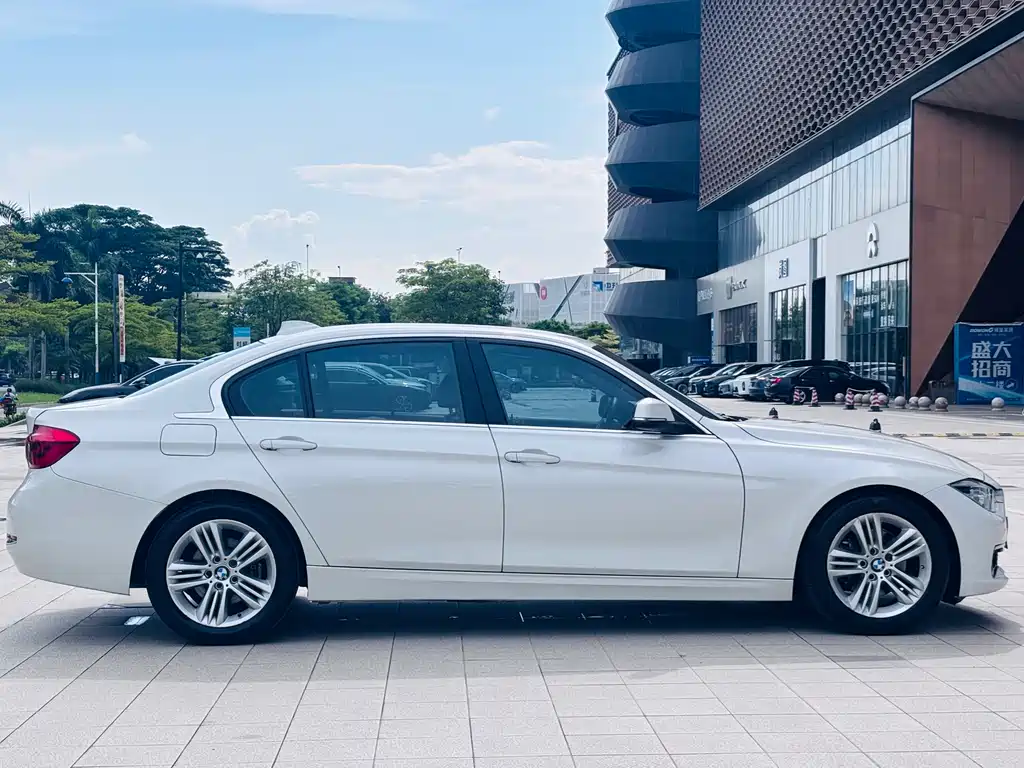 BMW 3 Series 2017
