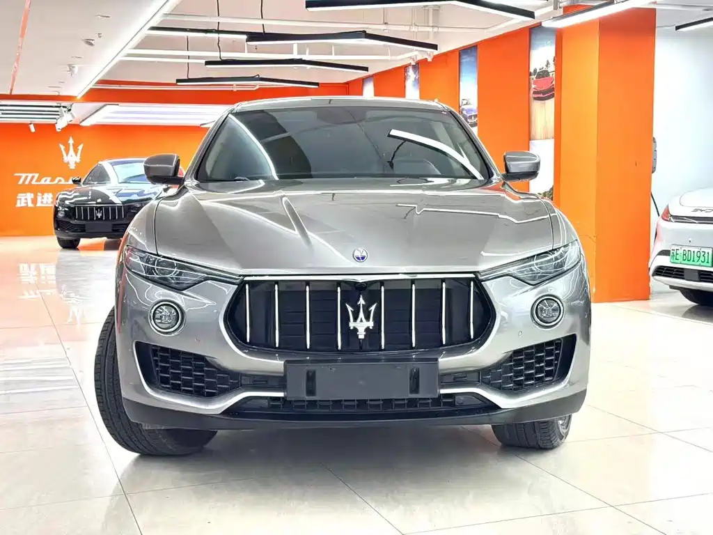 Maserati Levante 2017 — фото 1