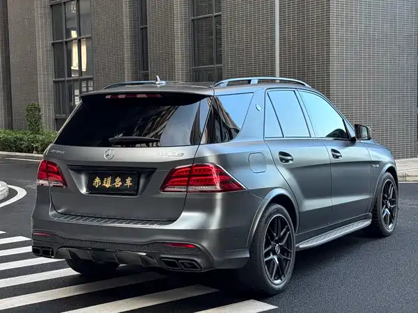 Mercedes-Benz GLE 2016
