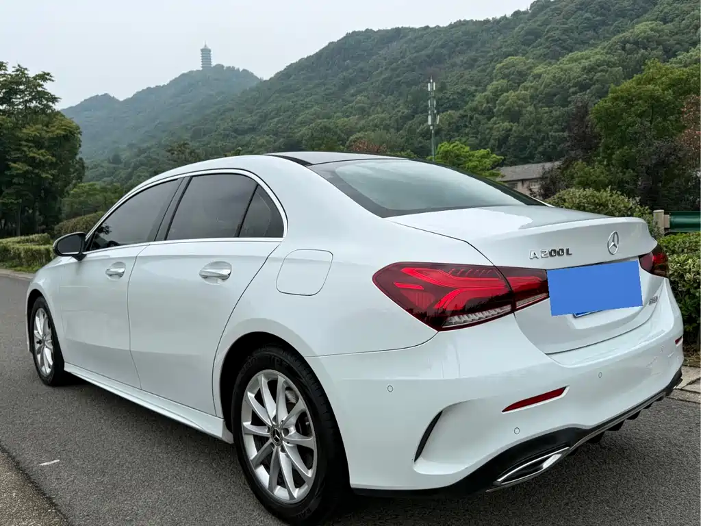 Mercedes-Benz A-Class 2021 — фото 13