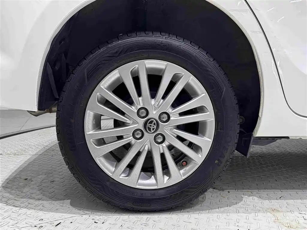 Toyota Vios FS 2017 — фото 22