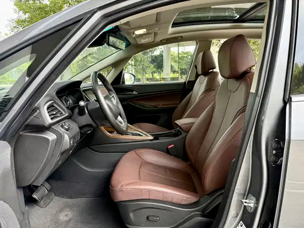 Buick GL6 2020