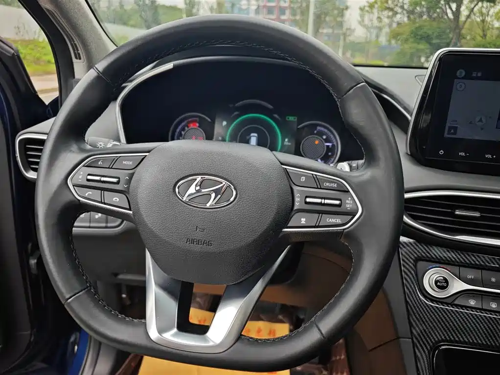Hyundai Santa Fe 2020 — фото 9