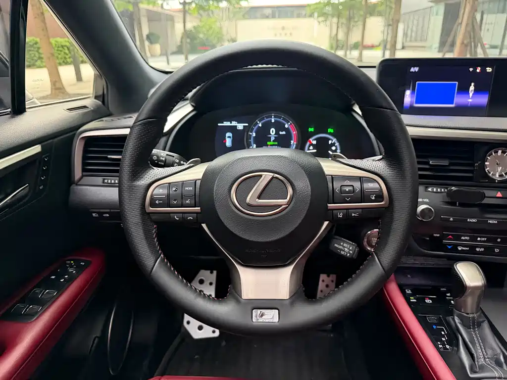 Lexus RX 2017 — фото 9