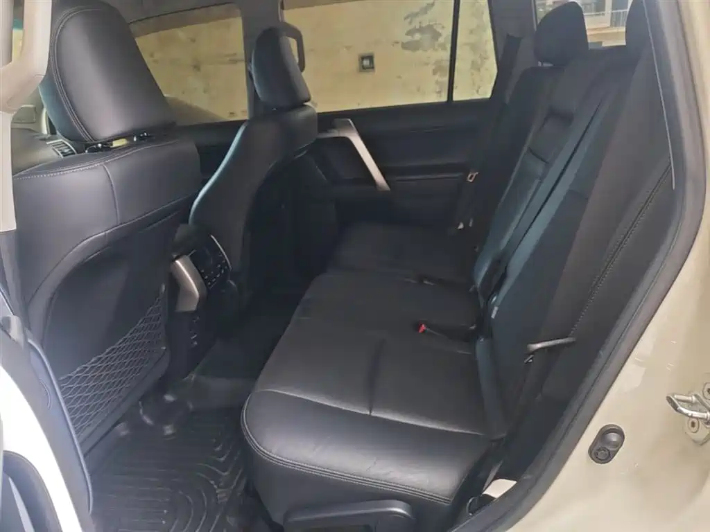 Toyota Prado 2019 — фото 17