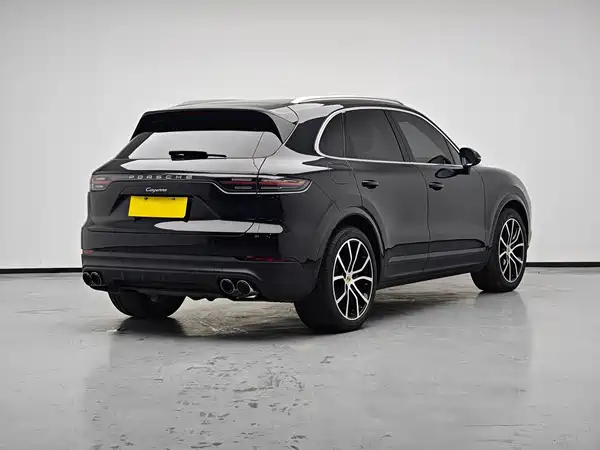 Porsche Cayenne 2021