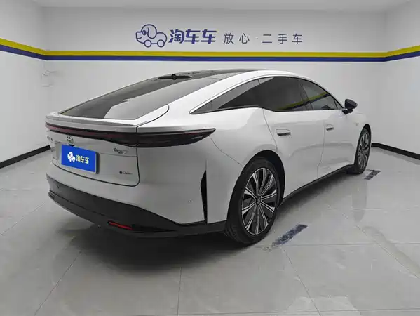 Toyota bZ7 2026
