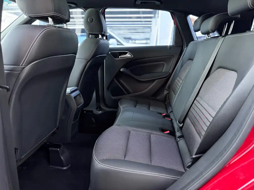 Mercedes-Benz B-Class 2015 — фото 7