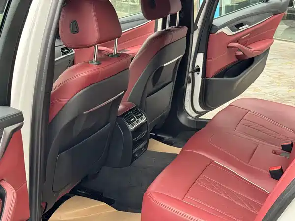 BMW 5 Series 2021