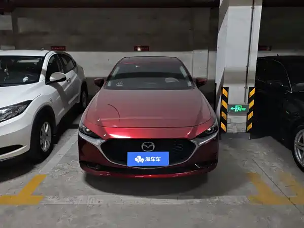 Mazda 3 Axela 2022