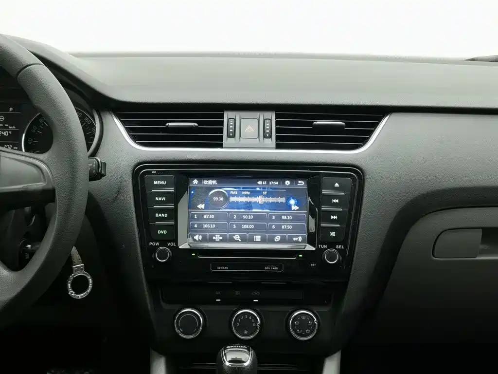 Skoda Octavia 2014 — фото 12