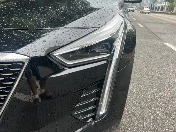 Cadillac CT6 2021
