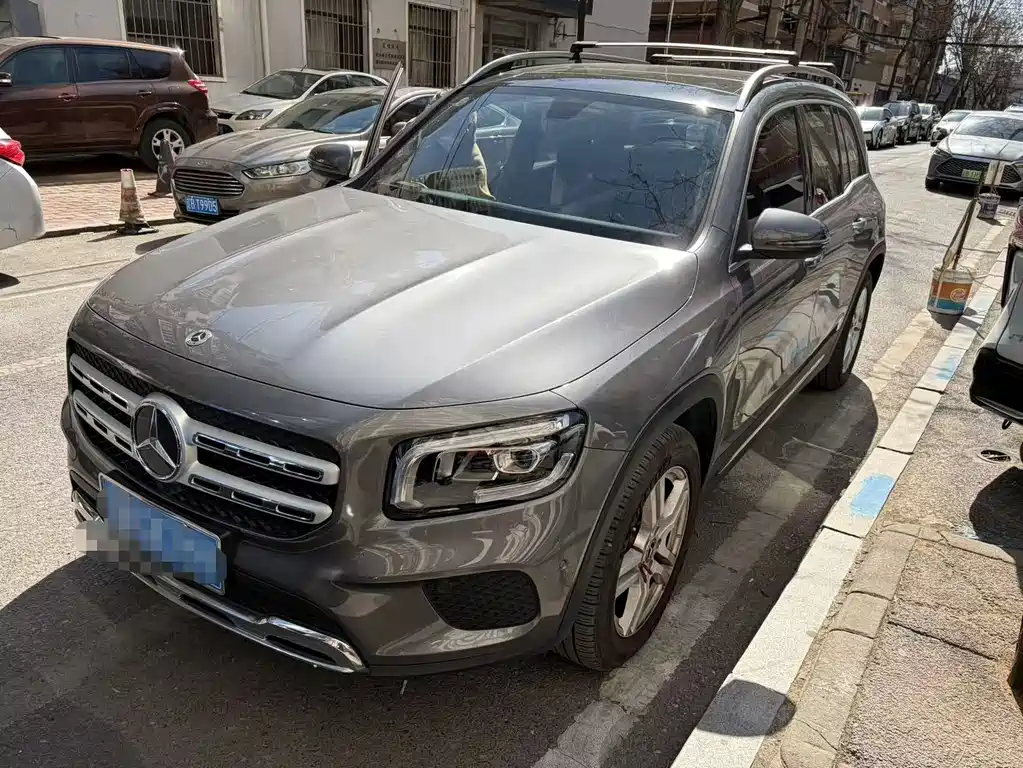 Mercedes-Benz GLB 2022 — фото 1