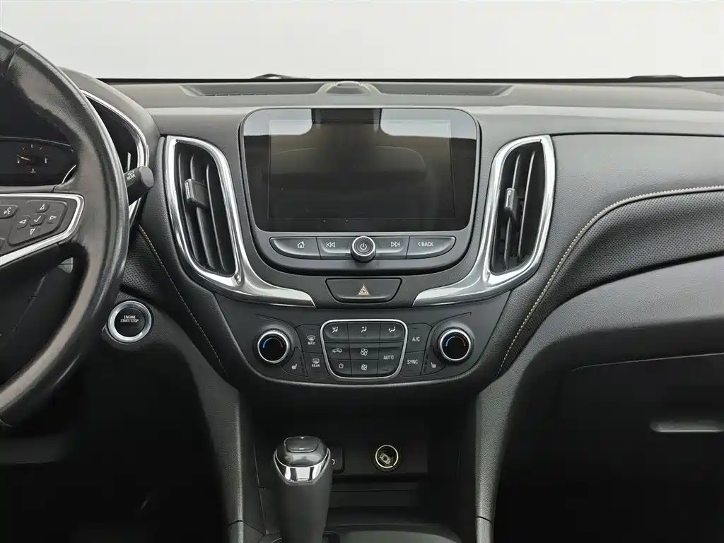 Chevrolet Equinox 2018 — фото 12