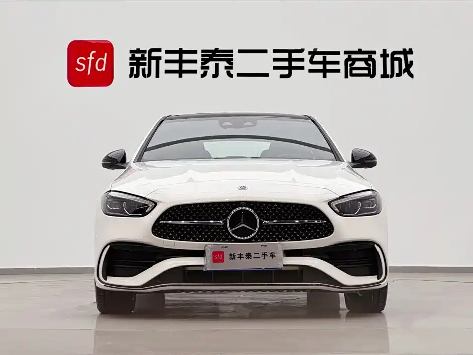 Mercedes-Benz C-Class 2024