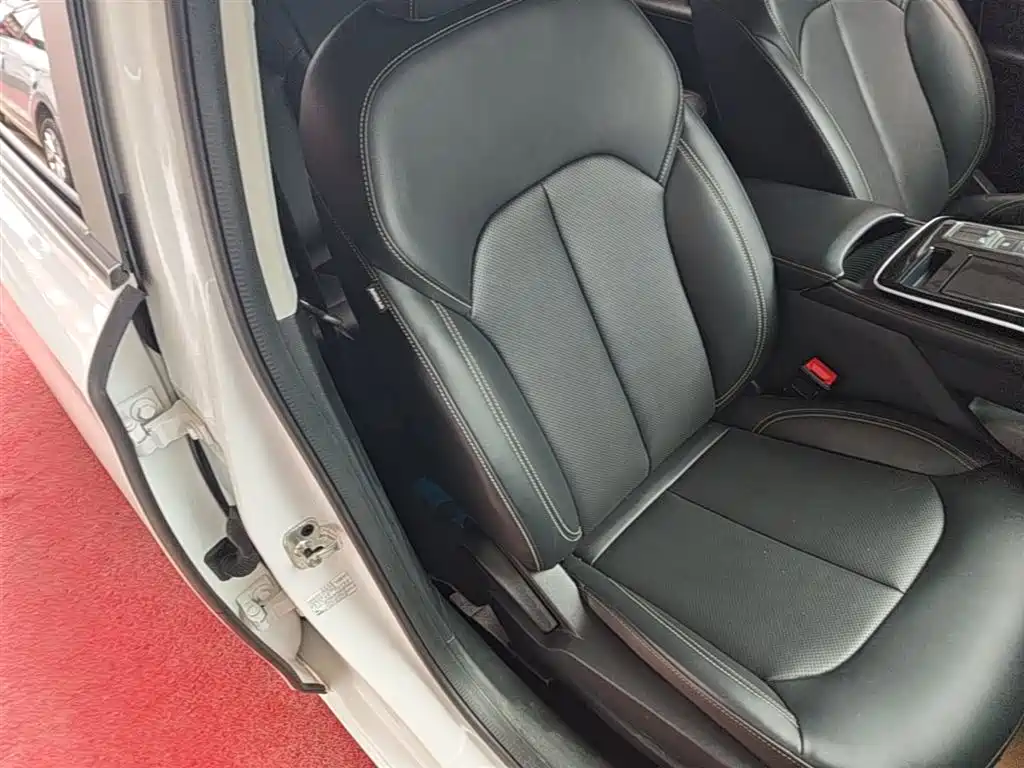 Roewe i6 MAX 2021 — фото 25