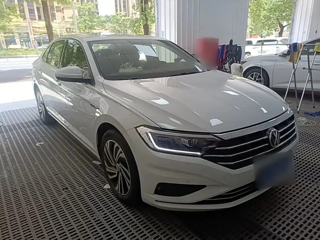 Volkswagen Sagitar 2022