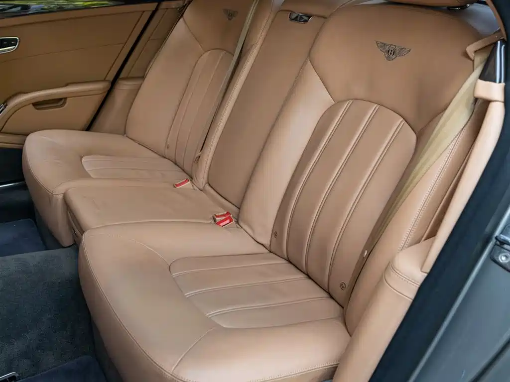 Bentley Mulsanne 2015 — фото 20
