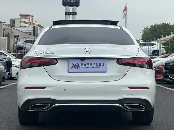 Mercedes-Benz E-Class 2022