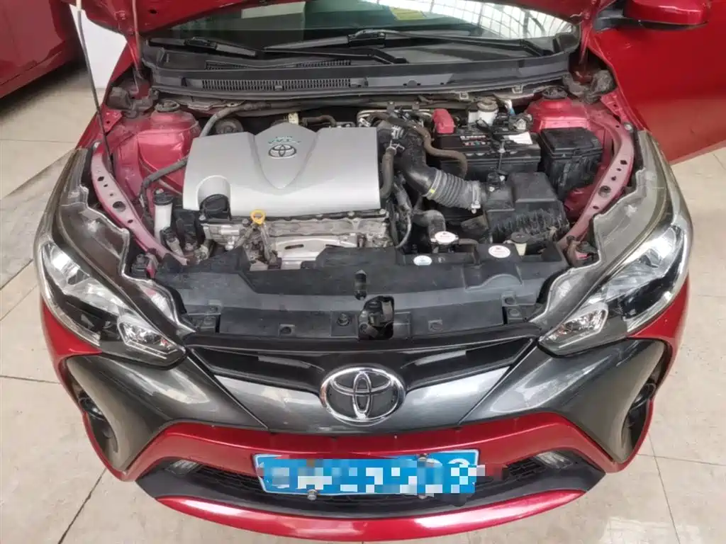 Toyota Yaris L 2017 — фото 20