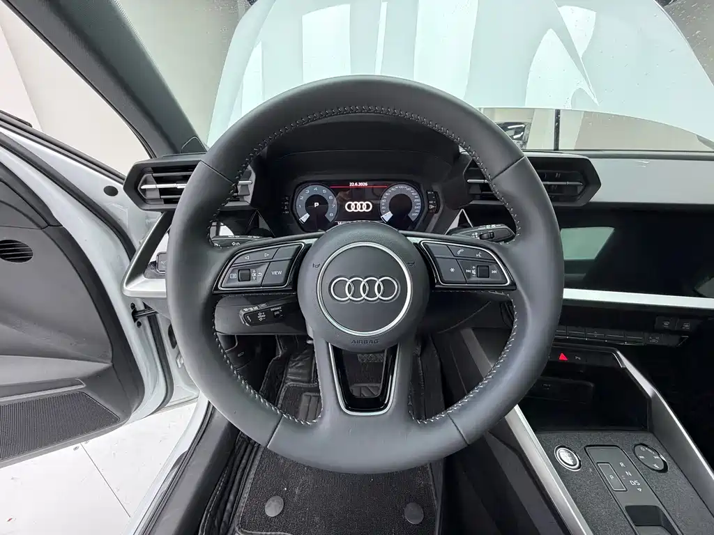 Audi A3 2022 — фото 10
