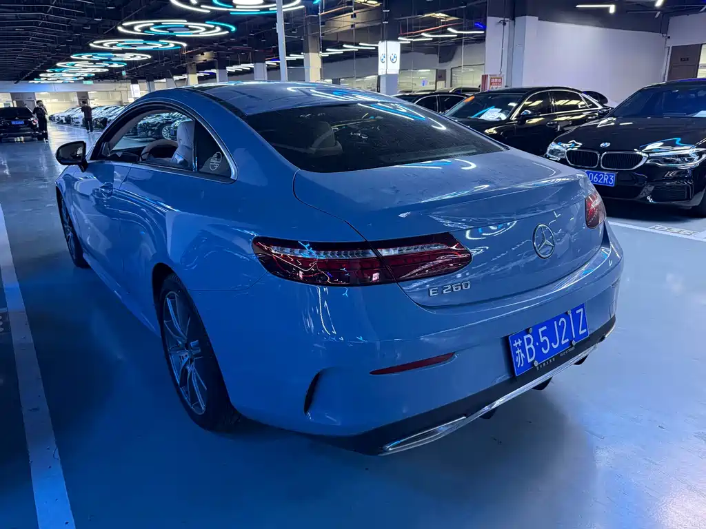 Mercedes-Benz E-Class 2022 — фото 15