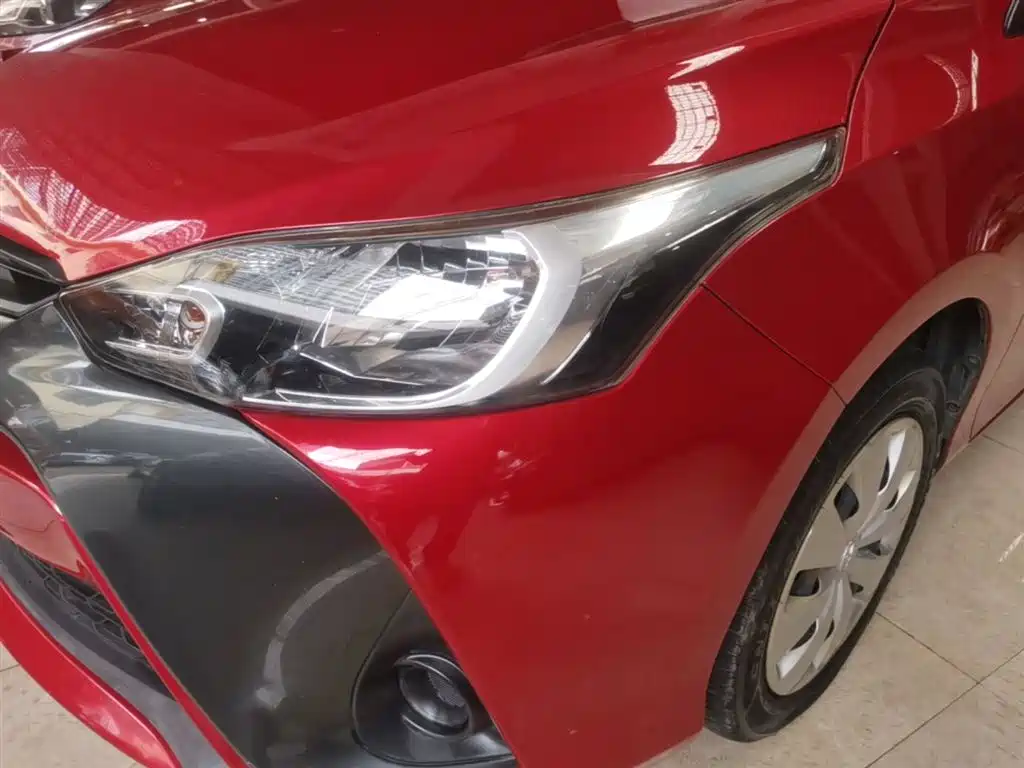 Toyota Yaris L 2017 — фото 24
