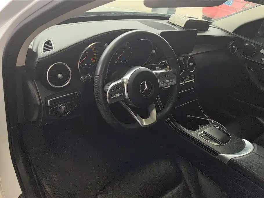 Mercedes-Benz C-Class 2020 — фото 12