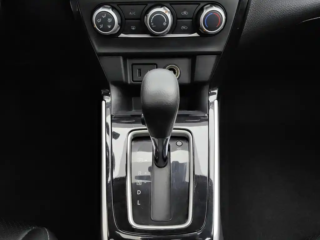 Nissan Sylphy 2021 — фото 13