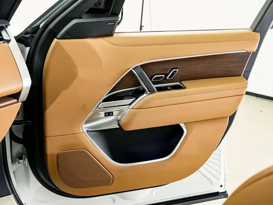 Land Rover Range Rover 2024 — фото 16