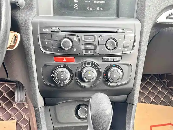 Citroën C4L 2016