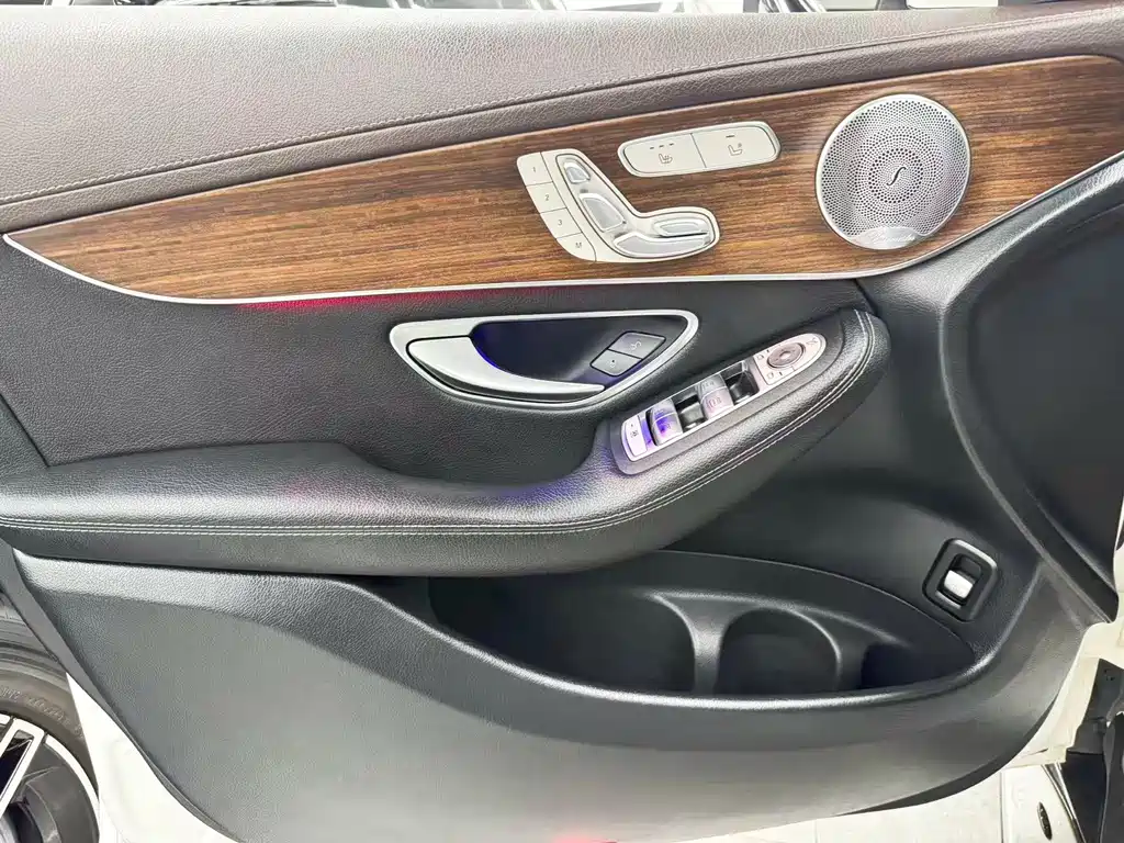 Mercedes-Benz GLC 2021 — фото 10