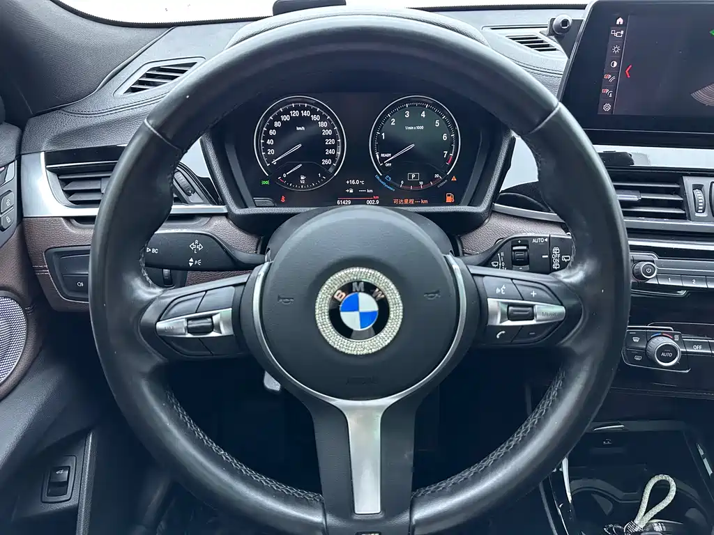 BMW X2 2021 — фото 12