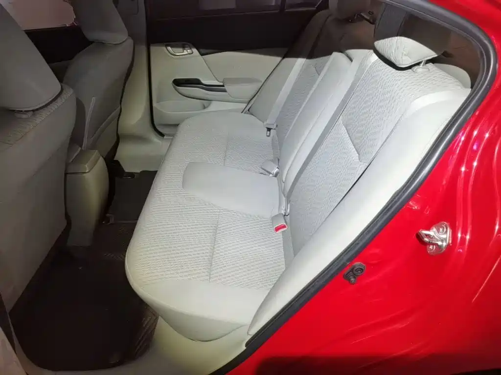 Honda Civic 2015 — фото 17
