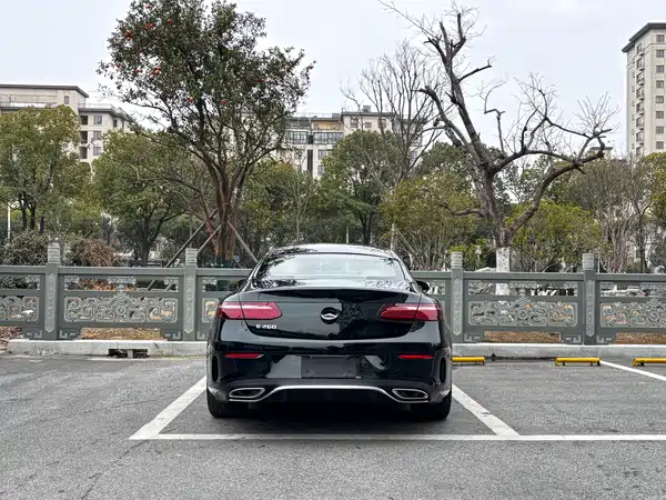 Mercedes-Benz E-Class 2021