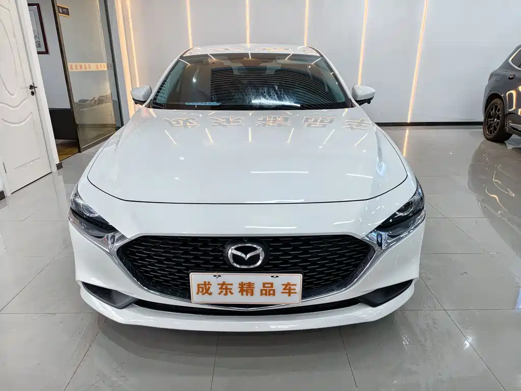 Mazda 3 Axela 2023