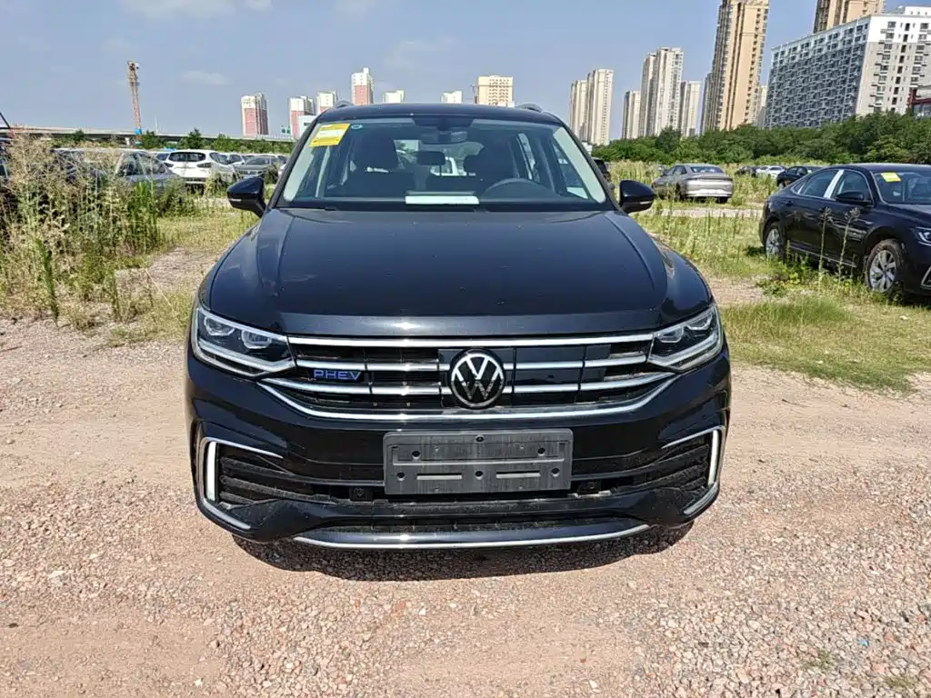 Volkswagen Tiguan L Plug-In Hybrid 2025 — фото 3