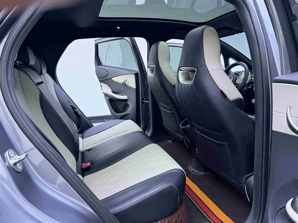 BYD Dolphin 2023 — фото 11