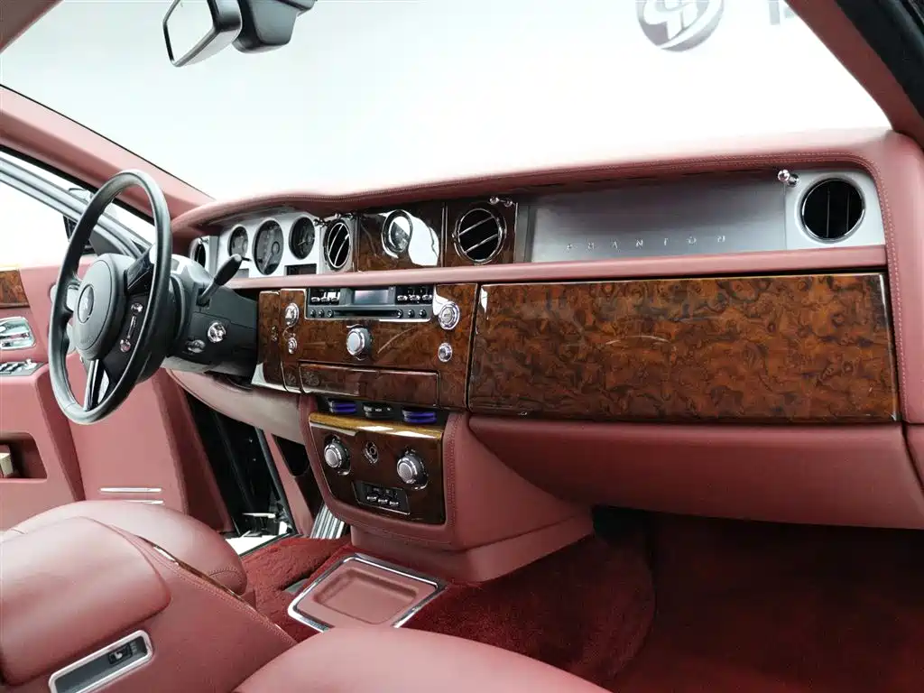Rolls-Royce Phantom 2013 — фото 12