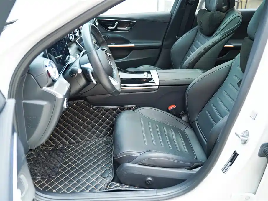 Mercedes-Benz C-Class 2023